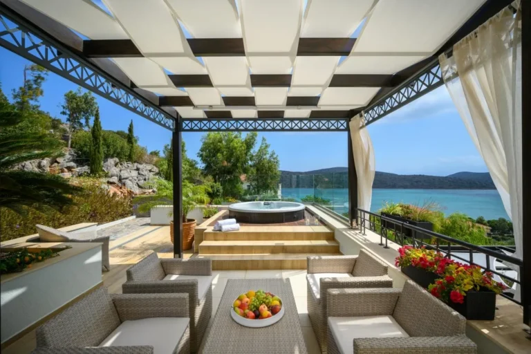 How to Avoid Summer Villas Booking Cancellation Risks: Full Guide