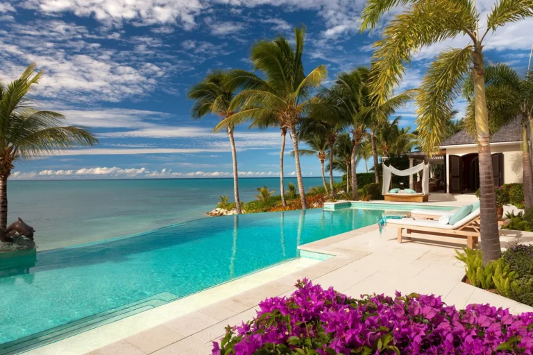 High-End Marine Real Estate: A Blueprint for Vetting a Top Coastal Summer Villas Experience in America